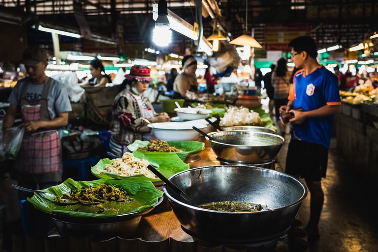 Bild Thailändische authentische Garküche und streetfood